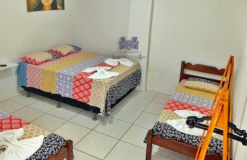 Aldeota Casa | Family room with private bathroom, WiFi, AIR and TV.