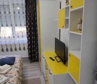 Hunedoara Apartamento | Family Rooms Hunedoara