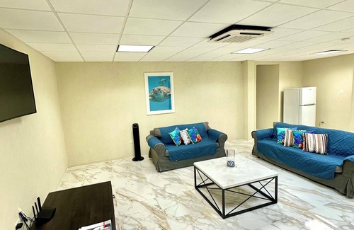 Providence Casa | The Providence Estate Home cerca de la playa + vida nocturna + aeropuerto