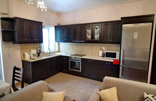Nafpaktos Apartamento | Family-sized 5 minfrom the beach!!!