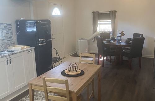 Memphis Cabaña | Family-sized Cottage (The Lily Pad) with numerous amenities.