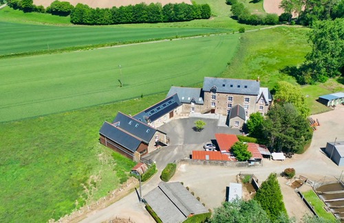 Desertines Casa | Large Holiday Home | 5 bedrooms | Shared Pool/Gym/games room | WIFI | No pets