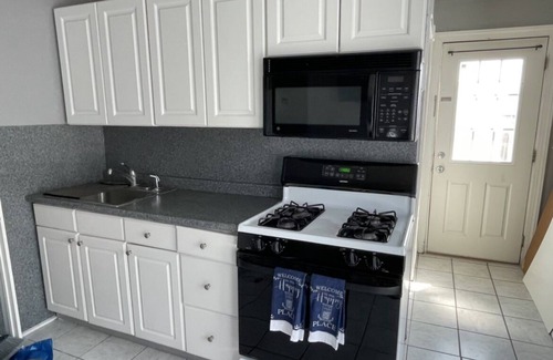 Wildwood Crest Condominio | Family Sized, Pet Friendly Condo. Two Blocks to Everything!