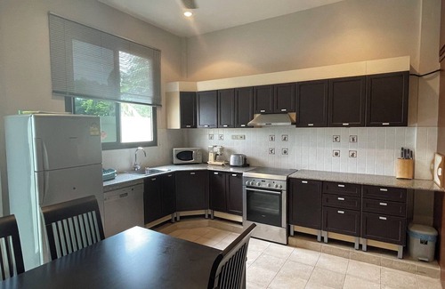 Cha-am Casa | Family-sized townhouse, a few minutes walk to Cha-am beach and restaurants.