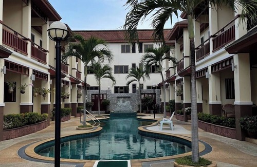 Cha-am Casa | Family-sized townhouse, a few minutes walk to Cha-am beach and restaurants.