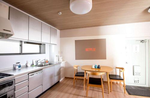 Shikitsuhigashi Apartamento | Family Stay Namba Shinsaibashi & Dotonbori 6Pax with Kitchen