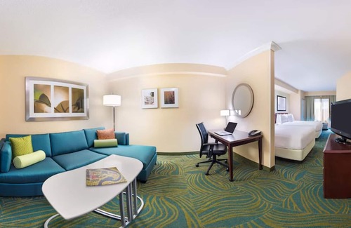 Biggar Casa | Family Stay w/Access to I-75 | Two Units | Free Parking and Free Breakfast