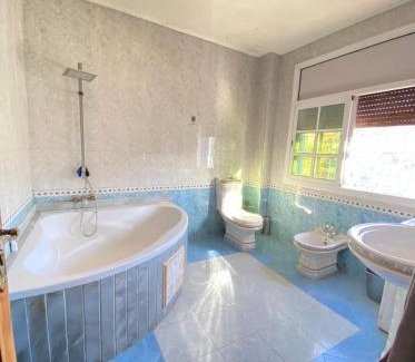 Al Hoceima Apartamento | Family Stay with Lovely View ALhoceima