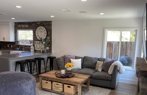 Thousand Oaks Casa | Family style home in Ventura CTY, 35mi to Los Angels, 25min to beaches