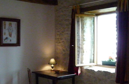 Juaye-Mondaye Casa | Family suite with 2 bedrooms, sleeps 4 at the Ferme Manoir Saint Barthélemy