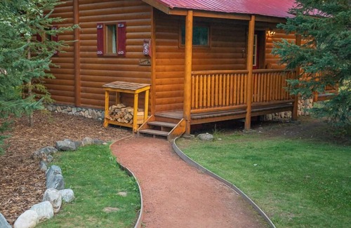 Lake Louise Cabina | Family Superior Two Bedroom Cabin