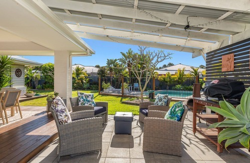 Pottsville Casa | Family Tides - Pets Considered