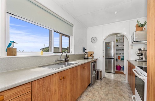 Ruakaka Casa | Family Tides - Ruakaka Holiday Home