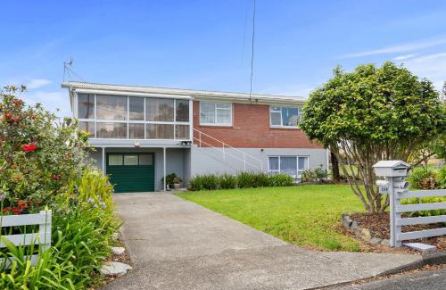 Ruakaka Casa | Family Tides - Ruakaka Holiday Home