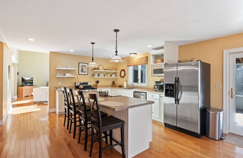 East Orleans Casa | Gran casa en barrio tranquilo