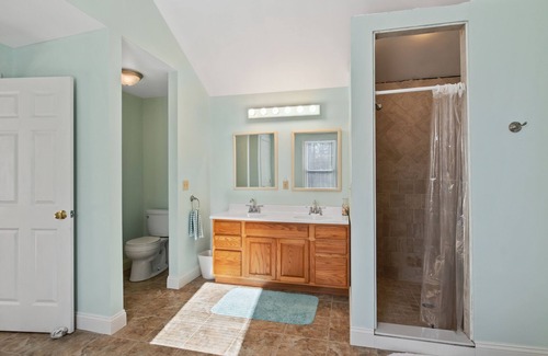 East Orleans Casa | Gran casa en barrio tranquilo