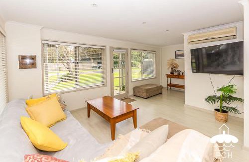 Sandy Point Casa | Family Tidez