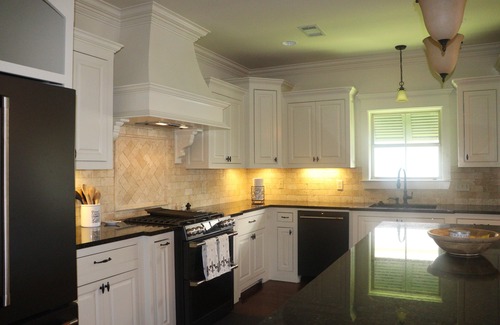 Ventress Casa | "Family Ties" - False River Home Away from Home - Sleeps 10