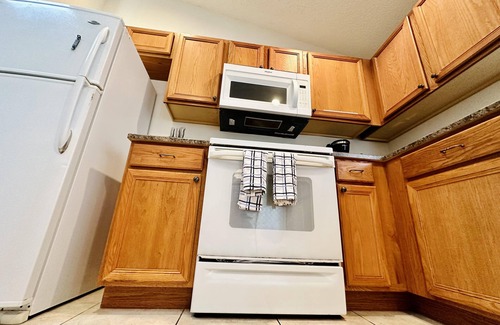 Orange Tree Casa | Family time, quiet relaxation, Florida fun. Pool Home at Orange Tree