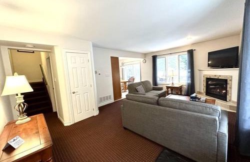 Collingwood Casa | Family Vacation Hub