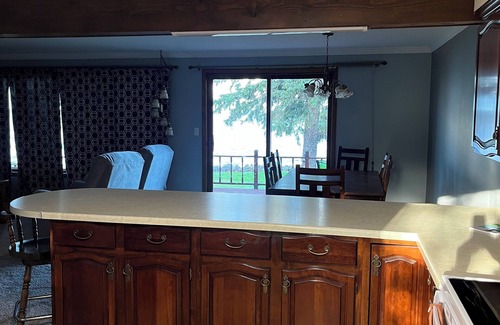 Warroad Casa | Family vacation or a crafting weekend in this quiet family home with lake views.