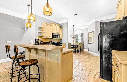Village of Sugar Beach Casa | Family Villa with Sun Deck, Patio, Private Pool, Grill - Full Kitchen + WiFi