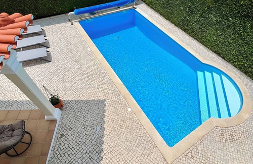 Praia del Rei Villa | Villa familiar con piscina privada climatizada, cerca de magníficas playas