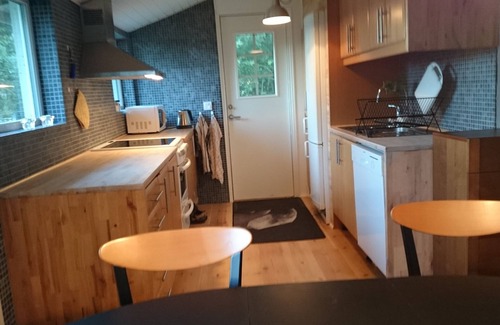 Grabo Casa | Family with beach location. Renovated, Boat, Wifi, electricity included. Fishing