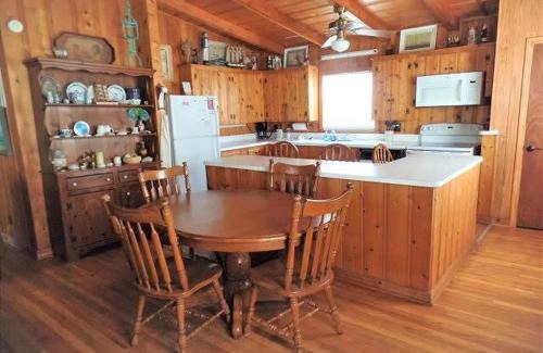 Crescent Beach Casa | Family Wolfe Cottage- Approx 178 Feet to the Beach
