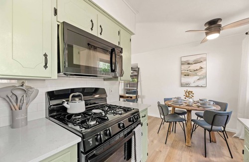 Denton Casa | FamilyFriendly 3BR | Month+ Stays | Near 35E & UNT