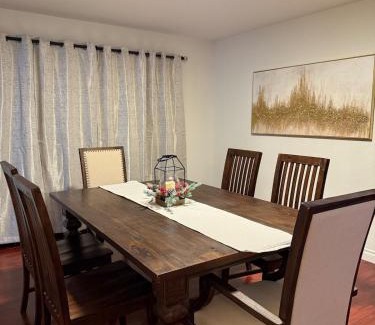 East San Jose Casa | FamilyFriendly 3BR Near Eastridge, Lake Cunningham