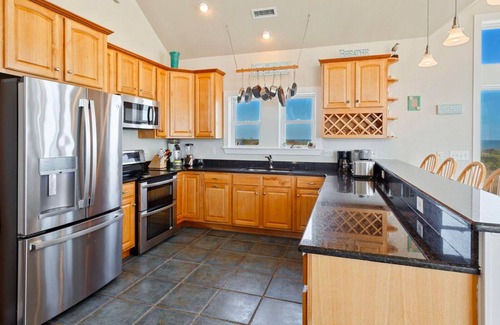 Hatteras Casa | Famous Landshark 6BR,Elevator, Oceanfront, Pool, Theater