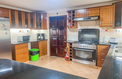 Athi River Casa | Fancy 5BR Bungalow with Private Pool near JKIA – Greenpark, Athi River