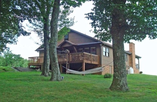 Fancy Gap Casa | Fancy Gap Chalet, Blue Ridge Parkway, Virginia
