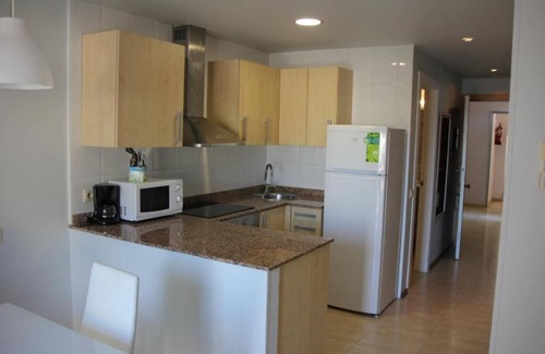 Castelldefels Apartamento | FANTÁSTICO APTO. EN CASTELLDEFELES (Barcelona) CON PISCINA, 5 pers.