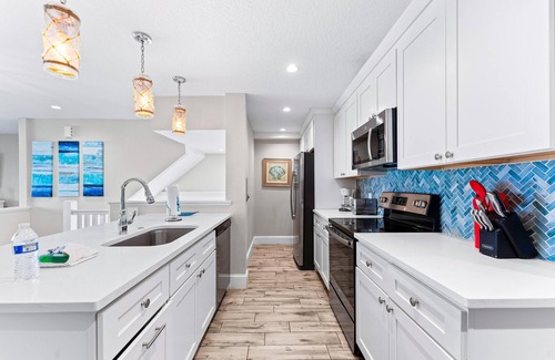 Siesta Key Village Casa | Fanta-Sea on the Beach by Beachside Management - 49 Beach Rd