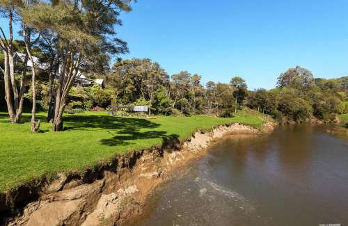 Haruru Casa | Fantail River Lodge