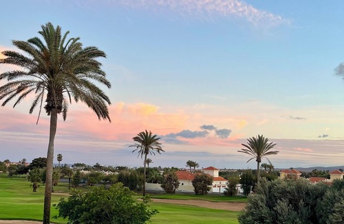 Caleta de Fuste Villa | Nueva villa independiente en primera línea en el prestigioso campo de golf de Fuerteventura