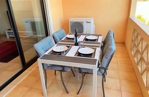 Luz Apartamento | Fantastic 1 bed Apt with heated pool/sauna/hot-tub/gym