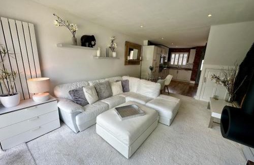 Royal Leamington Spa Casa | Fantastic 2-Bed House with Parking - Hosted by Hutch Lifestyle