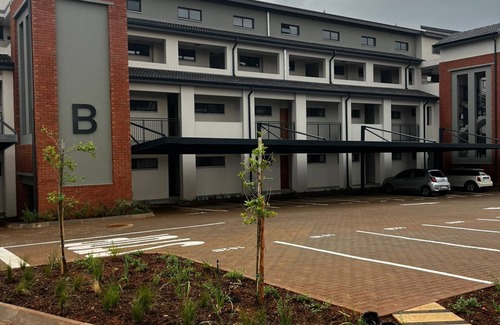 Greater Johannesburg Metropolitan Area Apartamento | Fantastic 2-bedroom apartment with WiFi in Johannesburg