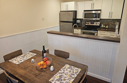 Northeast Dallas Condominio | Fantastic 2-bedroom condo with AC in vibrant Dallas by SMU.