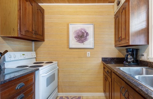 Akron Apartamento | Fantastic 2bd Perfect for Traveling Professionals!