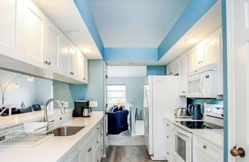 Sanibel Casa | Fantastic 3-bedroom beach house-Sanibel-monthly rentals only-between January>May