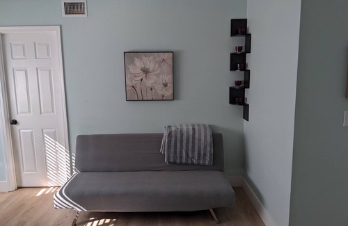 University City Casa | Fantastic 3-bedroom house with AC in sunny San Diego
