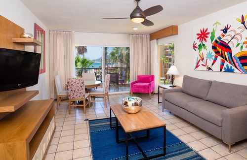 El Medano Ejidal Complejo | Fantastic 3 BR Luxury Penthouse Suite at Villa del Palmar in Cabo