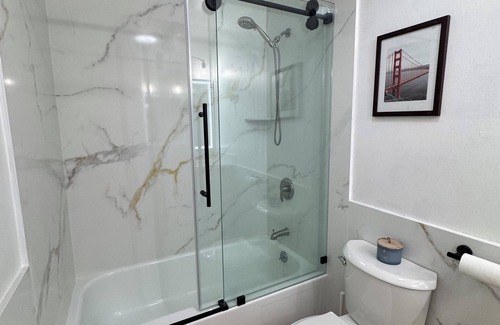 Marina Faire Casa | Fantastic 4-bedroom house in San Leandro