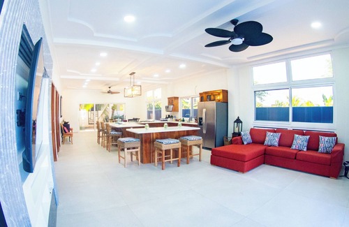 Playa San Blas Casa | Fantastic 5-bedroom beach house with private pool in Playa San Blas by Surf City