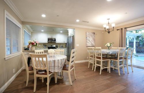 Anaheim Resort Casa | Fantastic 6 bedroom, 45 bath home (4 master Suites), pool home