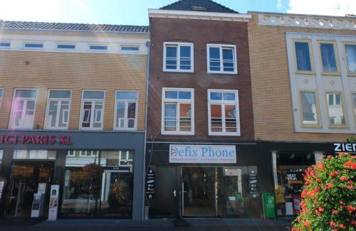 Tiel Apartamento | Fantastic 90m2 Two-Bedroom Apartment with Terrace - WA7B